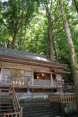 諏訪大社　本宮　勅願殿