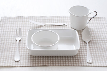 Fototapeta premium ホーロー 琺瑯 食器 食事