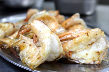 Grilled shrimp on the plate