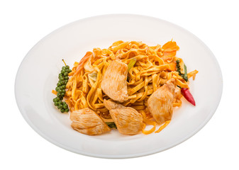 Fried noodles with chicken