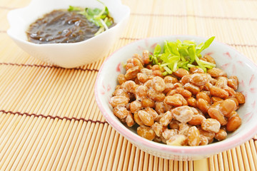 納豆とモズク
