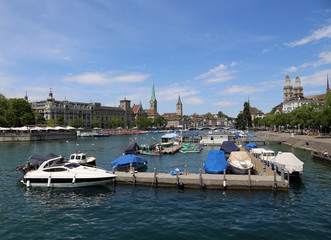 Fototapeta na wymiar Zürichsee, historische Altstadt und Limmat-Ostufer von Zürich