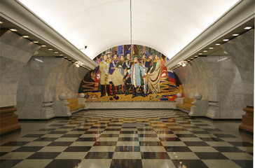 Station of the Moscow metro "Park Pobedy" © vesta48