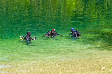 Taucher in einem See