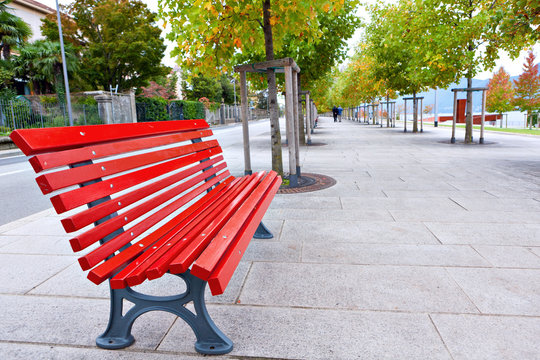 Re bench on pedestrian sidewalk