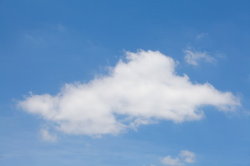 Obraz na płótnie Canvas Natural background of blue sky and cloud