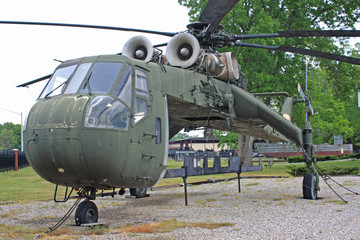 Fototapeta na wymiar vintage military helicopter