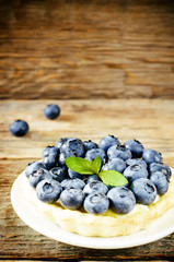 tartlets with blueberries