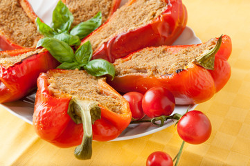 Peperoni rossi  ripieni