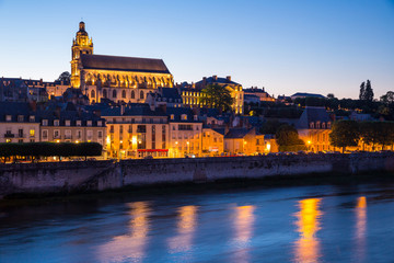 Fototapeta na wymiar Blois CAthedral France