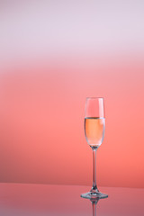 Glass mit alkohol 