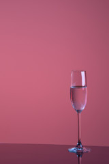 Glass mit alkohol 