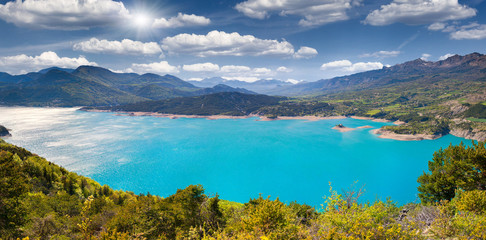 Fototapeta na wymiar Panorama of lake Serre-Poncon
