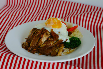 roast pork with eggs