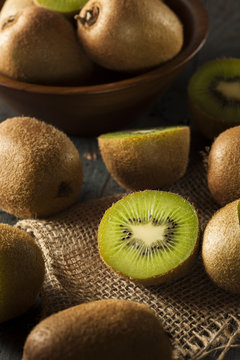 Fresh Organic Green Kiwi