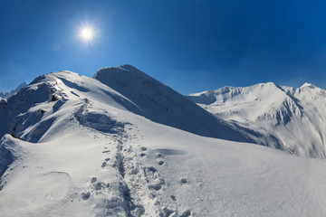 Fototapeta na wymiar Negoiu Peak in winter