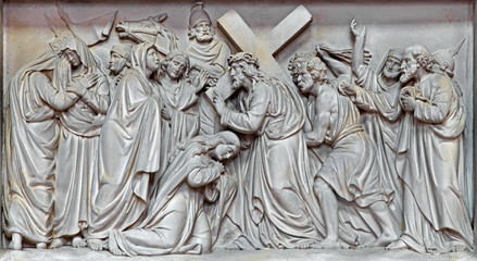 Mechelen - relief Jesus meet the women of Jerusalem