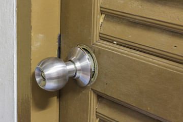 Aluminum door knob damage