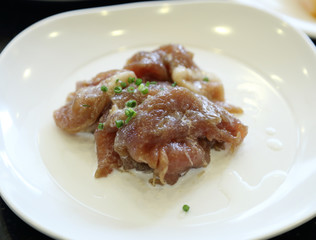 raw pork with spicy sauce