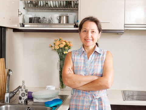  Woman   At  Kitchen