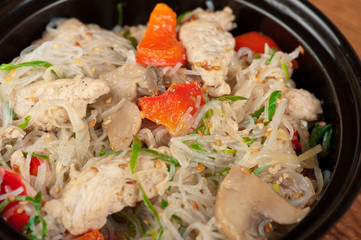 noodles with chicken