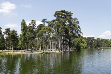 Lac inf&eacute;rieur du Bois de Boulogne &agrave; Paris