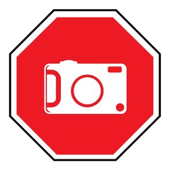 Appareil photos dans un panneau Stop