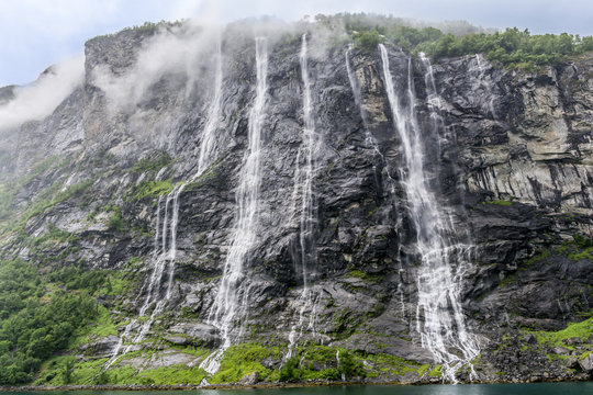 Geirangerfiord - Seven Sisters Waterfall