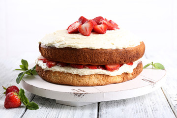 Delicious biscuit cake with strawberries
