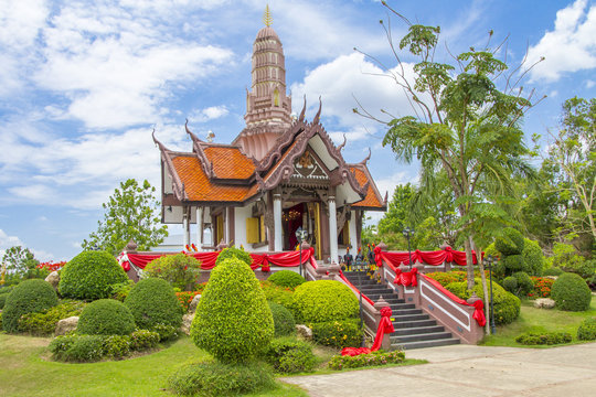 Taksin Shrine - Maesot Thailand