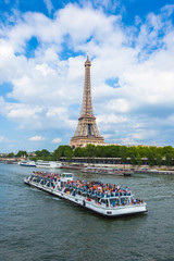 Naklejka premium The Eiffel Tower and seine river in Paris, France