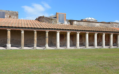 Fototapeta na wymiar Peristyle in Stabian baths (Terme Stabiane), Pompeii