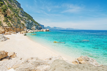 Cala Mariolu shoreline