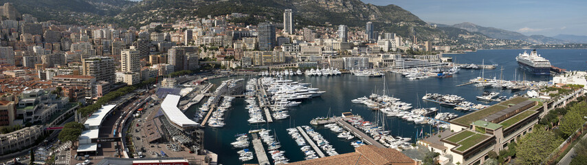 Montecarlo's Harbor