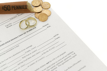 Obraz premium Divorce Form With Roll Of Pennies