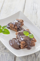 Brownies with chocolate sauce
