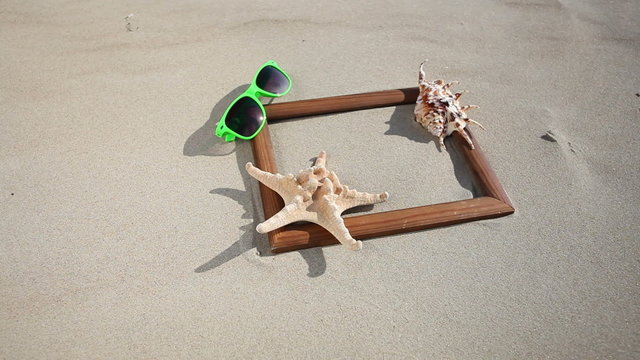 Frame with shell starfish sunglasses. HD with motorized slider. 