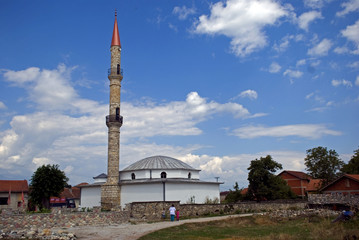 Obraz premium Mosque, Isniq, Kosovo