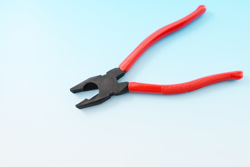 きれいなペンチ