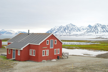 Holzhaus auf spitzbergen