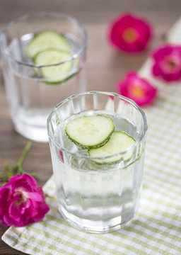 Cold mineral water with cucumber