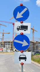 verkehrszeichen auf baustelle