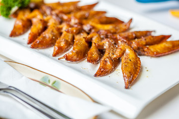 Chicken wings with sauce