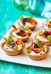 mini tarts with pumpkin