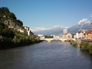 Rzeka L'Isere Grenoble, Francja