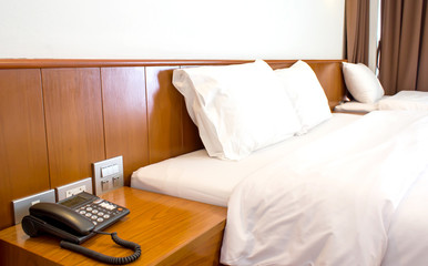 King sized bed in a luxury hotel room