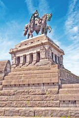 Wilhelm I. als Reiterstandbild am Deutschen Eck in Koblenz