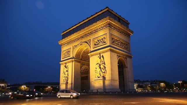 Arc de Triomphe in the evening