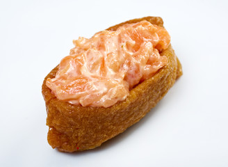 inari sushi with salmon and roe tobiko