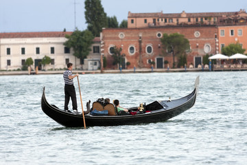 Fototapeta na wymiar Venetian Gondolier